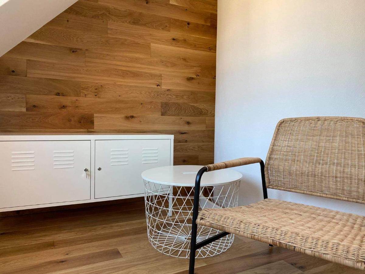 Apartman Zara Комарно Екстер'єр фото