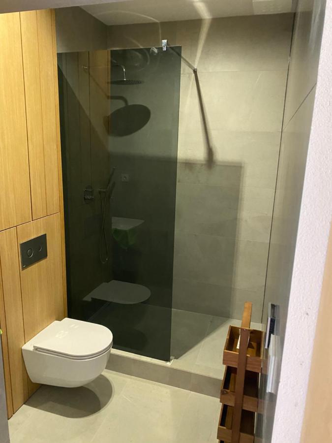 Apartman Zara Комарно Екстер'єр фото