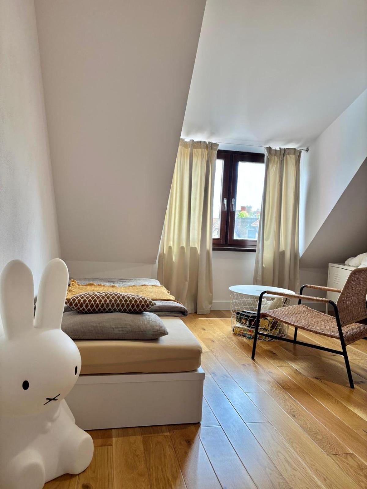 Apartman Zara Комарно Екстер'єр фото