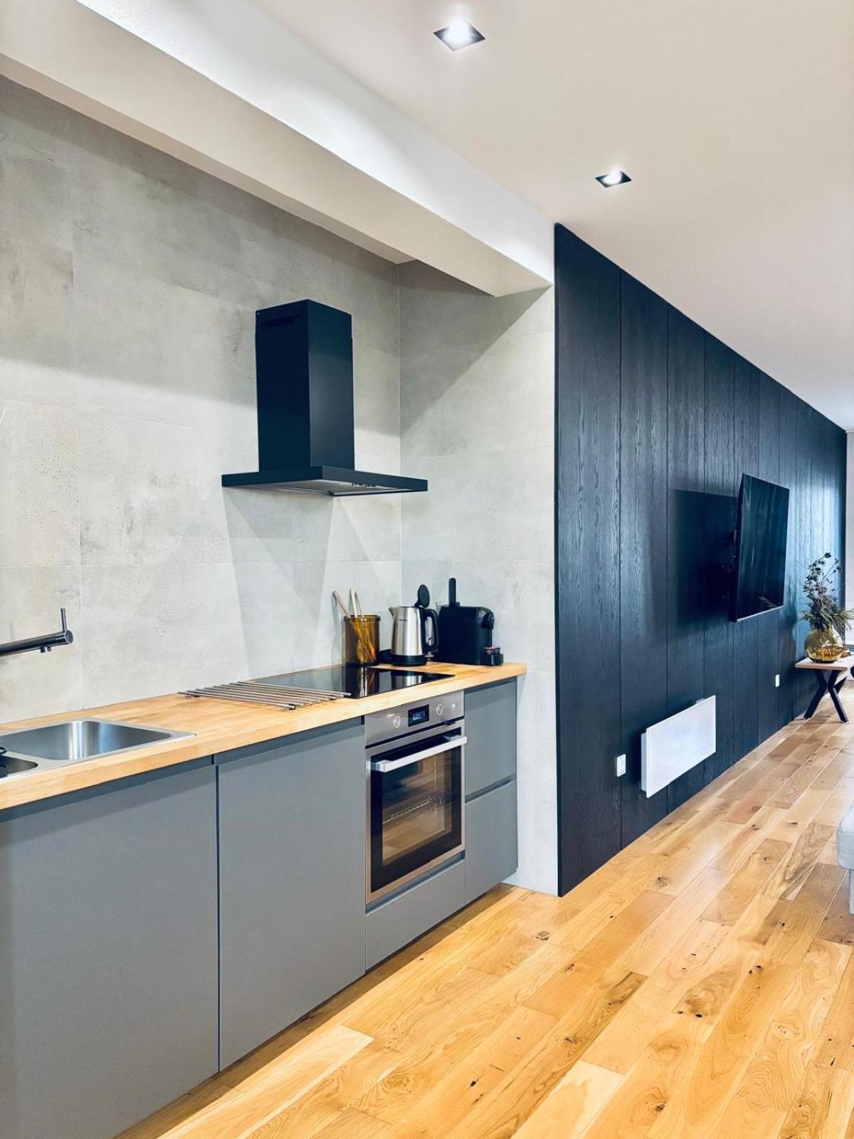Apartman Zara Комарно Екстер'єр фото